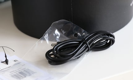 Ein Ladekabel ist mit dabei.