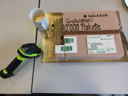 The 10,000th parcel being celebrated in Krefeld...