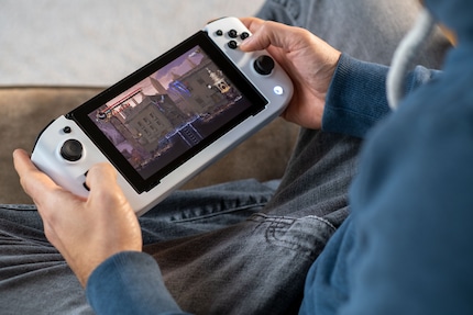 Die Switch habe ich 2023 wiederentdeckt, vor allem für Metroidvanias wie hier «Blasphemous 2».