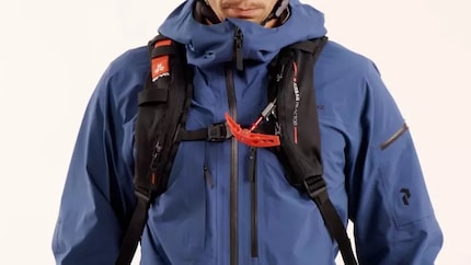 The trigger handle is ergonomically positioned and designed.