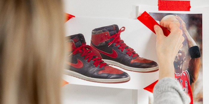 Rote nike air jordan clearance
