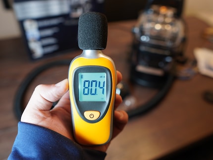 Der SpotClean ist leider recht laut – wie ein Staubsauger aus früheren Zeiten.