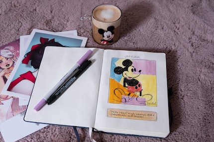 Werke, die auf etwas referieren, wie etwa bei «Micky Maus» von Andy Warhol, mischen die Kunstszene auf. Ich habe seine Version in meiner Agenda festgehalten. Künstlerische Freiheit for the win.