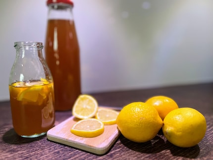 Den speziellen Geschmack von Kombucha musst du mögen, sonst hilft die beste Braukunst nicht.