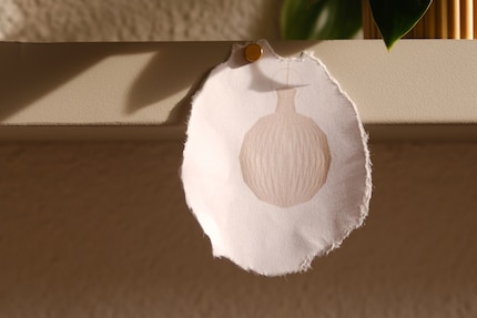 Faltkunst: Der Detailreichtum macht die Pendelleuchte «Le Klint 101 Latern» zum Blickfang.