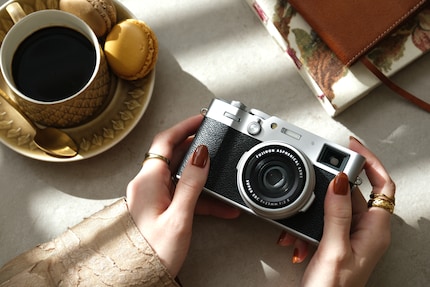 Die X100VI dürfte für Fujifilm ein Verkaufsschlager werden. Sie holt Retro-Fans ab, aber auch Leute, die eine Immer-dabei-Kamera auf aktuellstem Stand der Technik suchen.