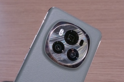 Mit auffälligem Kameramodul präsentiert Honor ihr neues High-End-Gerät, das Magic 6 Pro.