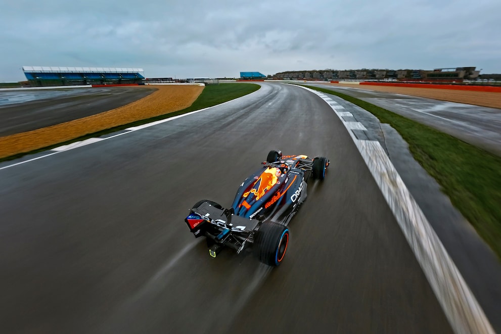 The new RB20 on the Silverstone Circuit