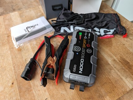 The Noco GB20 Booster comes with clamps, charging cable and a bag.