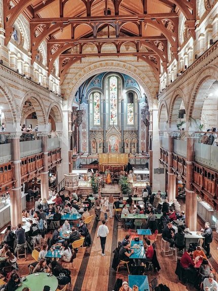 Food Market in einer ehemaligen Kirche: der Mercato Mayfair.