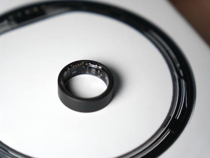 Auch der Ultrahuman Ring misst mit seinen Sensoren Gesundheitsdaten.