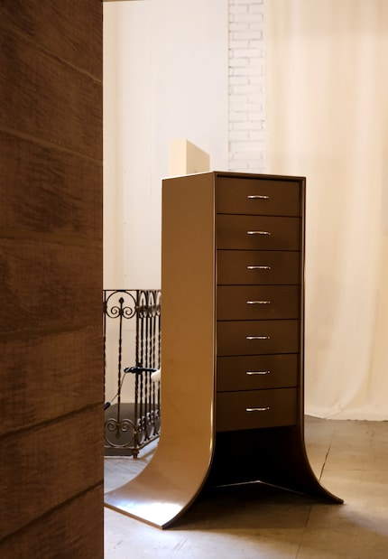 The chest of drawers from the Thick collection by Mark Grattan | Metal, lacquer.