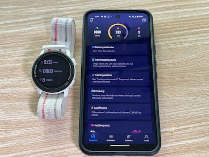 The app and graphics on the watch are pretty simple and straightforward.
