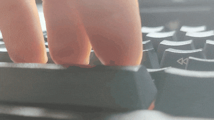 Gasket-Mount wie er sein sollte: Die Tasten geben selbst unter leichtem Druck nach.