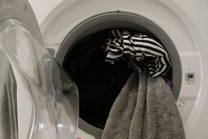 Overloading the washing machine will affect the length of the cycle.