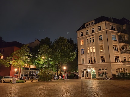 Main camera, night mode