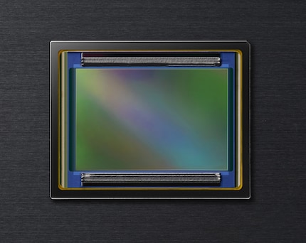 Der teilweise gestackte Sensor.