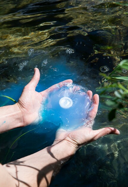 «Water Memoria» löst sich im Wasser auf.