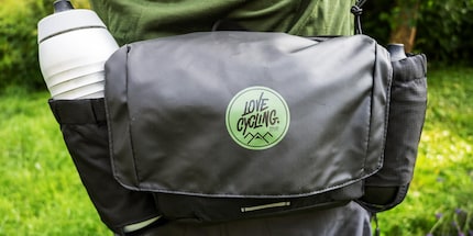 Die «Hipbag» von XLC bietet unter anderem Platz für zwei Trinkflaschen. Hier je eine Keego mit 0.5 und 0.75 Liter.