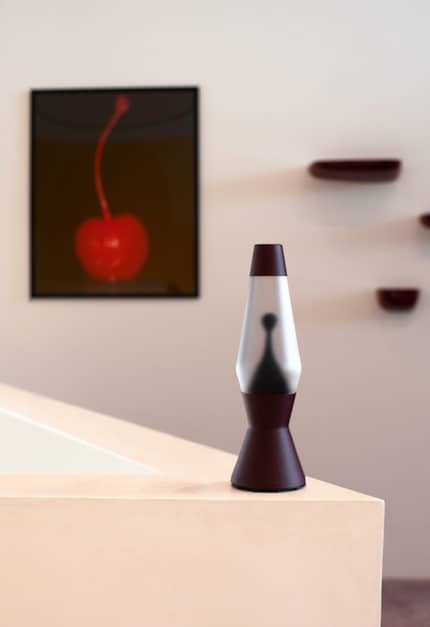 «Bordeaux Astro Lava Lamp» in der neuen Installation im VitraHaus.