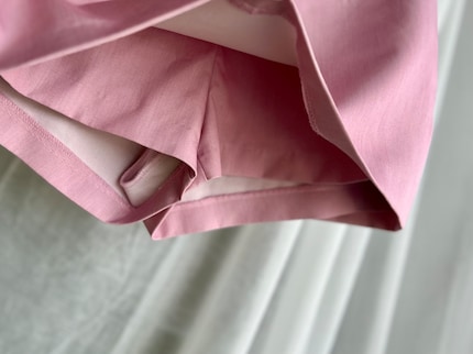 Sie halten jedoch eine Shorts versteckt.
