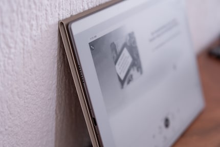 Enjoy audio books played directly through the speakers.