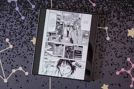 I love reading manga on the big screen.