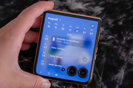 Auf dem Motorola-Kalender würde ich gerne weitere Termine eintragen können, der Google-Kalender kann das aber zum Glück.