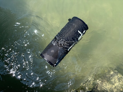 Der Speaker ist nach IP67 wasserfest.