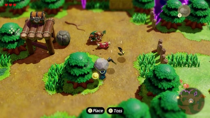 Diesen Moblin lenke ich mit einem herbeigezauberten Fleischstück ab und greife ihn dann mit geklonten Steinen und Fledermäusen an.