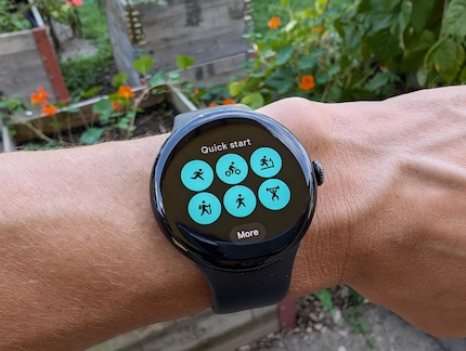 Tiles sind etwas Ähnliches wie Widgets auf dem Smartphone.