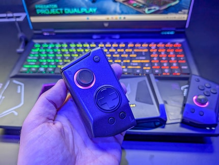 Die Seitenteile sind abnehmbar und fungieren dann als eigenständige Controller.