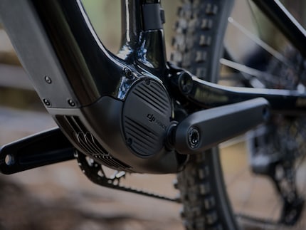 Das Avinox Drive System von DJI mit bis zu 105 Nm Drehmoment in den neuen E-MTBs von Amflow.