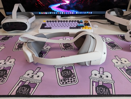Die Pico 4 Ultra benötigt kein zusätzliches Kopfband, um gut zu sitzen. Nach einer Stunde wird aber auch dieses Headset unbequem.