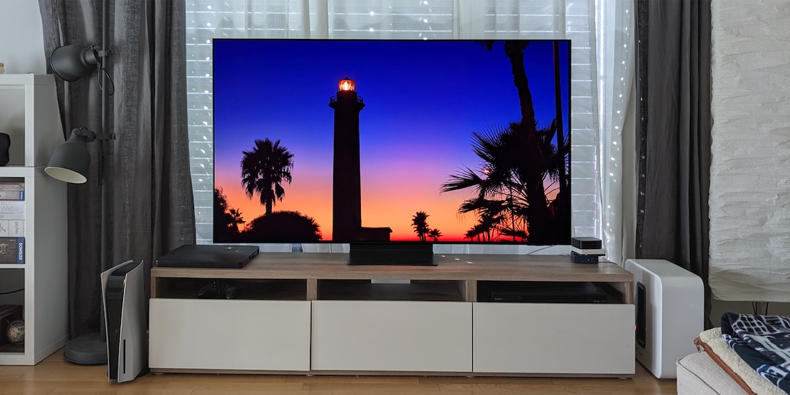 Best Tv For Bright Room Oled Or Qled I tested the best OLED TV for bright rooms – the Samsung S95D - Galaxus