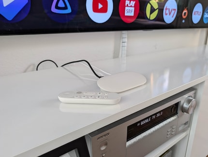 Die Zusammenarbeit zwischen Google Streamer, Receiver und Fernseher funktioniert meistens einwandfrei, nur manchmal gibt es gewisse Unstimmigkeiten.