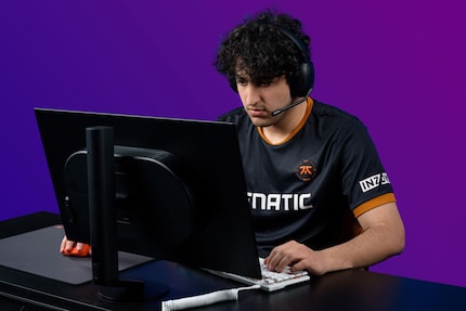 Einige Features des Sony M10S wurden gemeinsam mit dem e-Sport-Team FNATIC entwickelt.