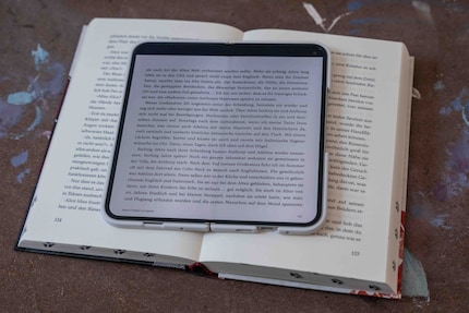 Bücher lesen klappt auf dem 8-Zoll-Display wunderbar.