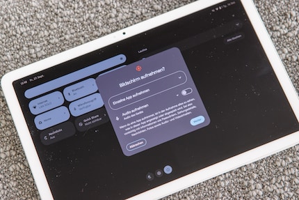 Beim Start der Bildschirmaufnahme fragt Android 15, ob eine App oder der gesamte Bildschirm aufgezeichnet werden soll.