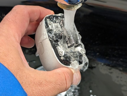 The razor is waterproof and can simply be rinsed off.
