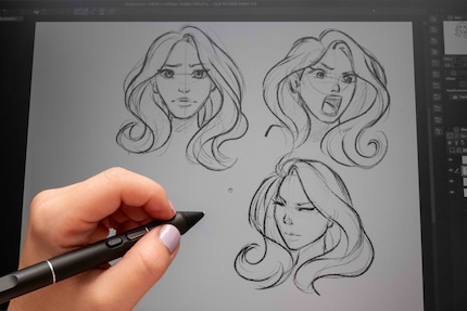 The pen recognises over 16,000 pressure levels, so I can draw the finest strokes.