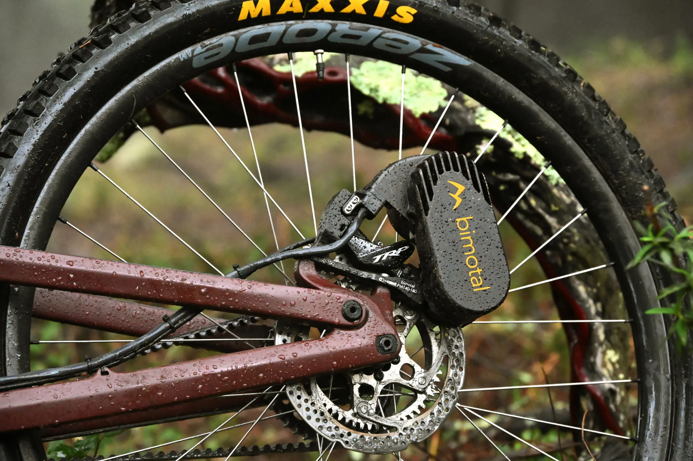 Anklippen und los: Mit diesem handtellergrossen Gadget sollen sich Fahrräder in E-Bikes verwandeln lassen.