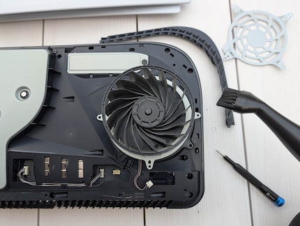 My fan was still surprisingly clean after four years of use.