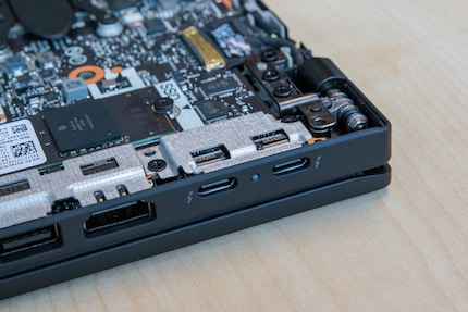 Die USB-C-Anschlüsse sollen vom Mainboard gelöst werden.