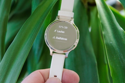 Die Schnellstart-Aktivitäten lassen sich in den Einstellungen der Uhr festlegen.