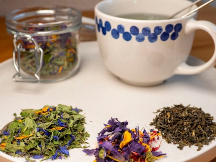The white tea’s invigorating and stimulating without overdoing it.