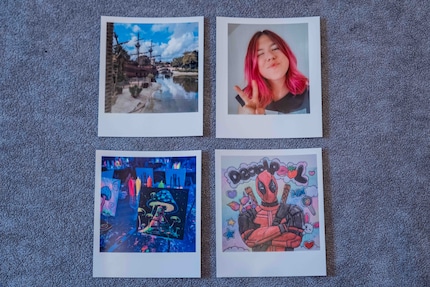 The little photos are really chic.