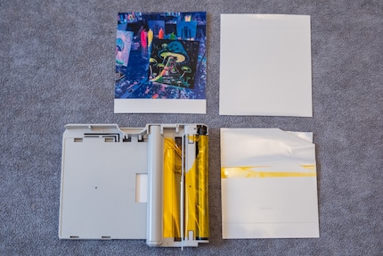 At first, the Kodak Mini 3 Retro doesn’t really want to work and I have to insert a second cassette.
