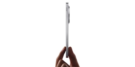 If you’re after a super-thin phone, you’ll hit the jackpot at Oppo.