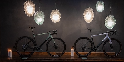 Fast schon andächtig ist dagegen die Präsentation der weiteren Gravelbikes.